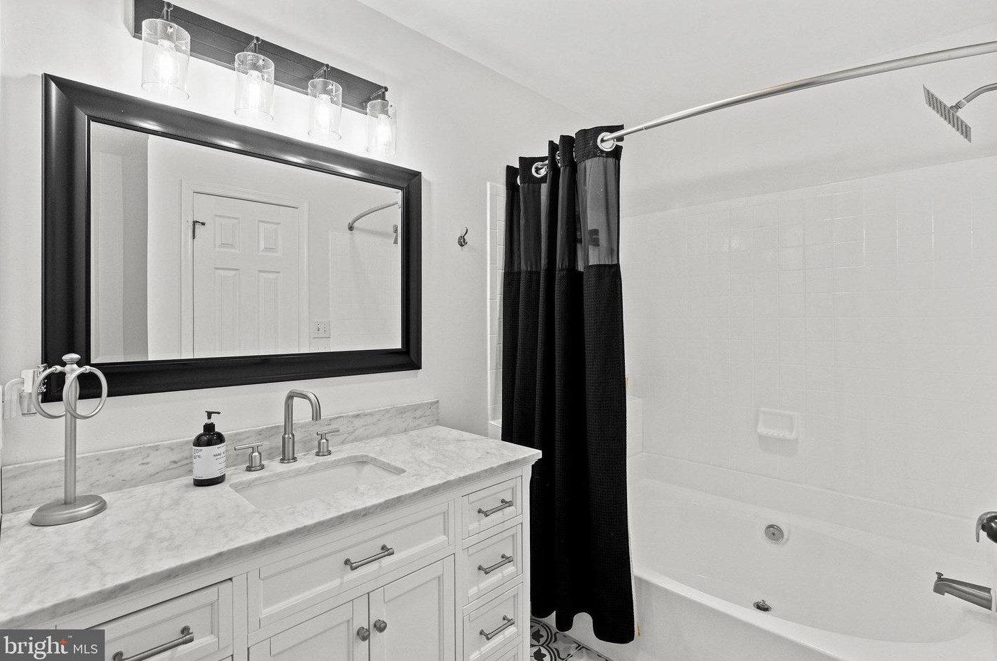 7896 Flager Cir, Manassas VA  20109-7430 exterior