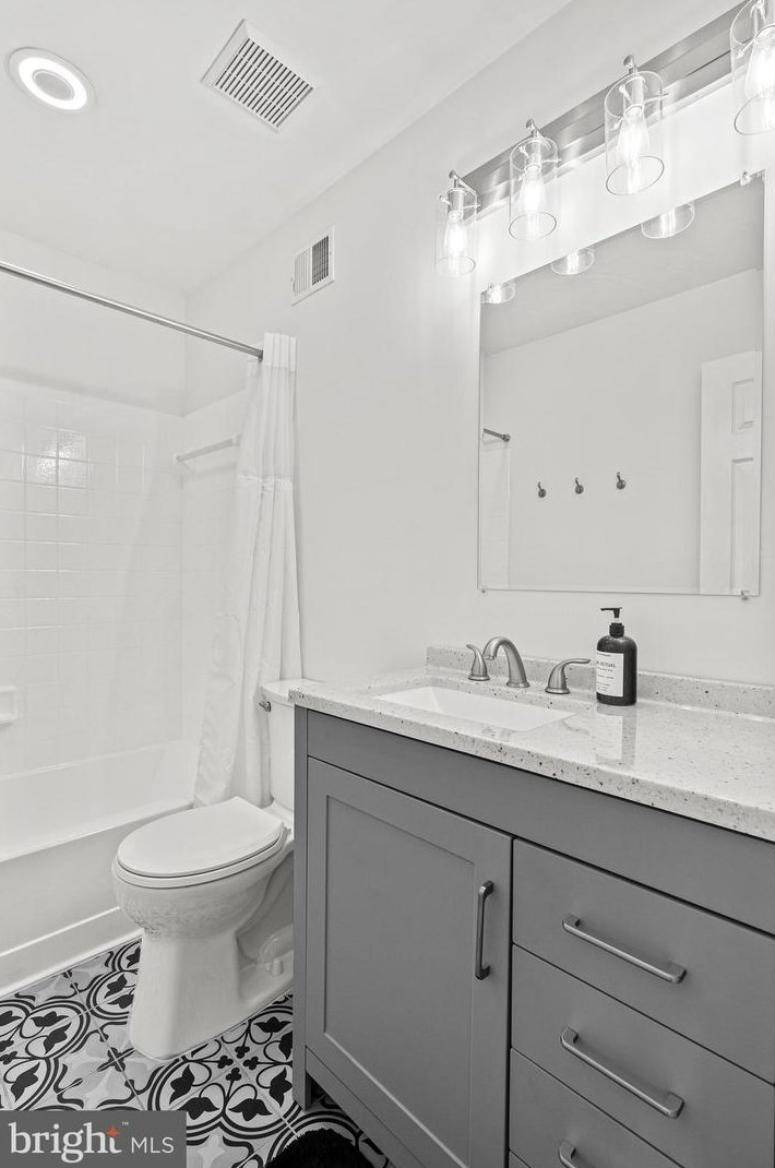 7896 Flager Cir, Manassas VA  20109-7430 exterior