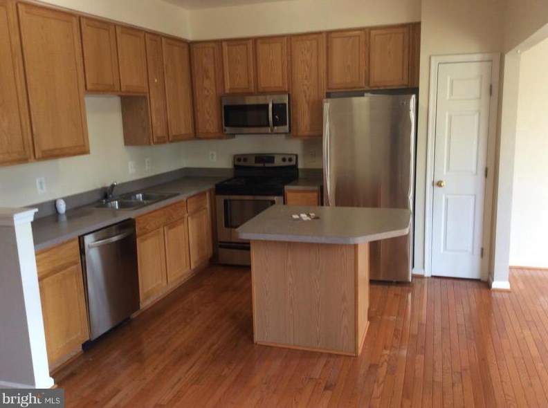 9602 Innerwick Pl, Bristow VA  20136-2642 exterior