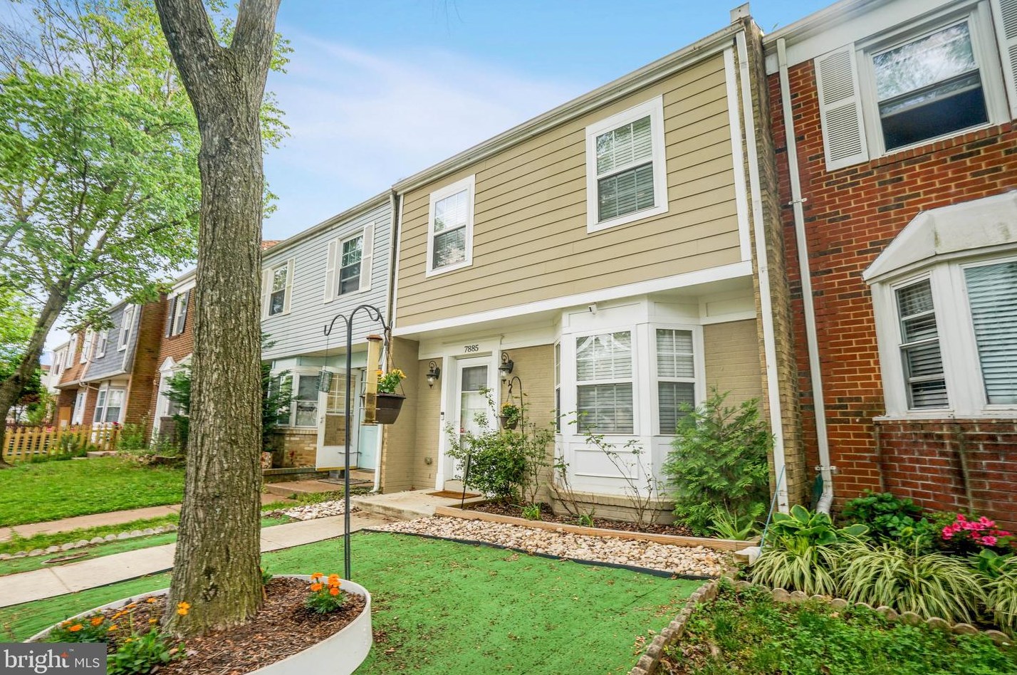 7885 Meadow Ct, Manassas VA  20109-3503 exterior