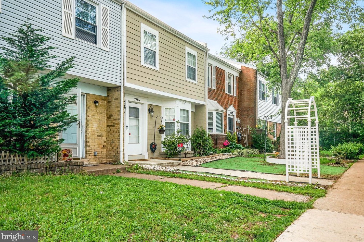 7885 Meadow Ct, Manassas VA  20109-3503 exterior