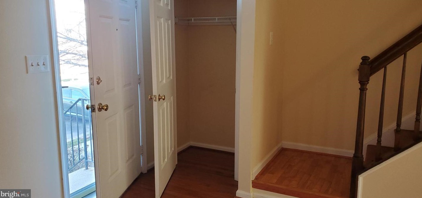 4116 Ashmere Cir, Dumfries VA  22025-1516 exterior
