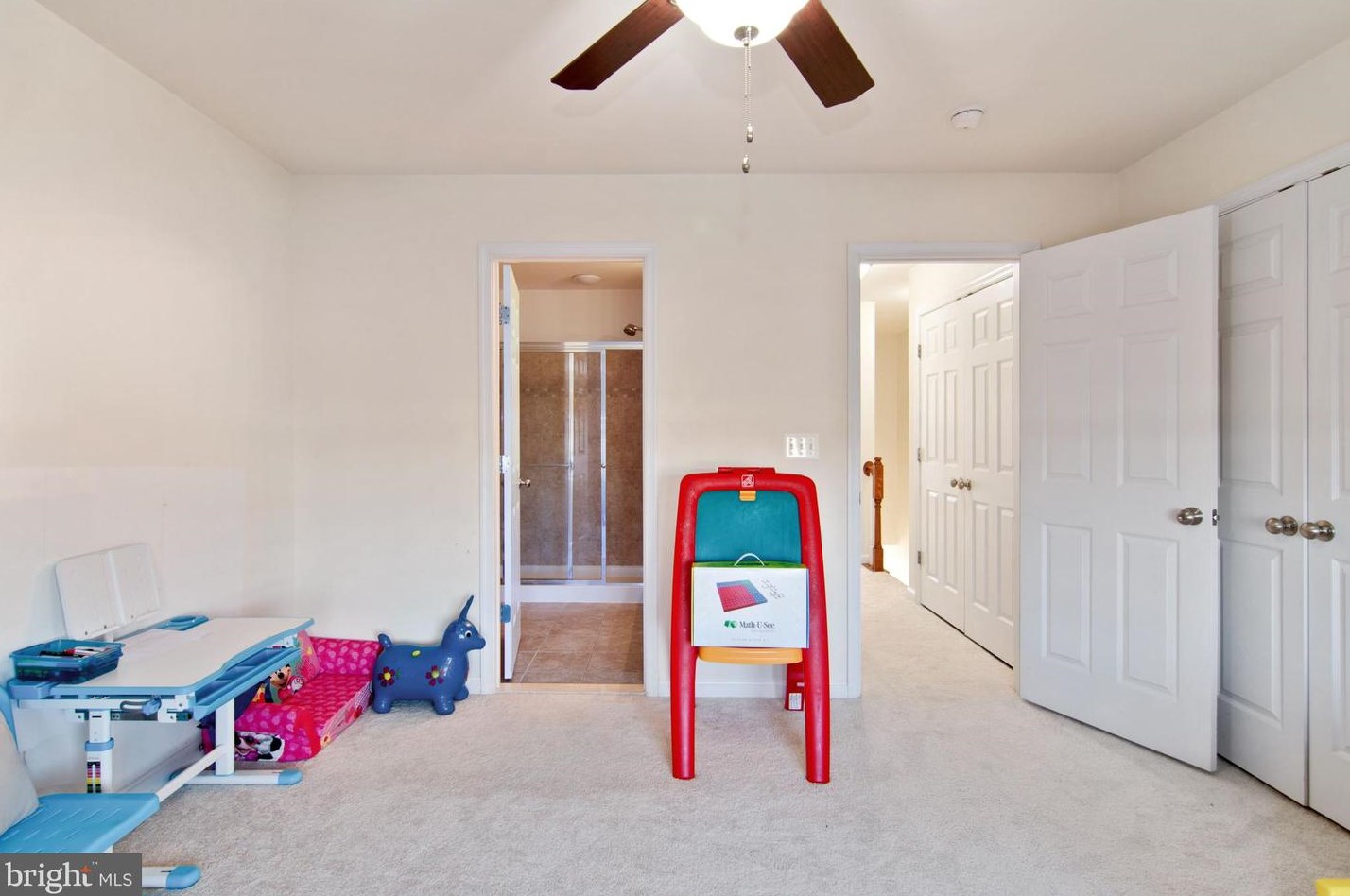 15739 John Diskin Cir, Woodbridge VA  22191-6551 exterior
