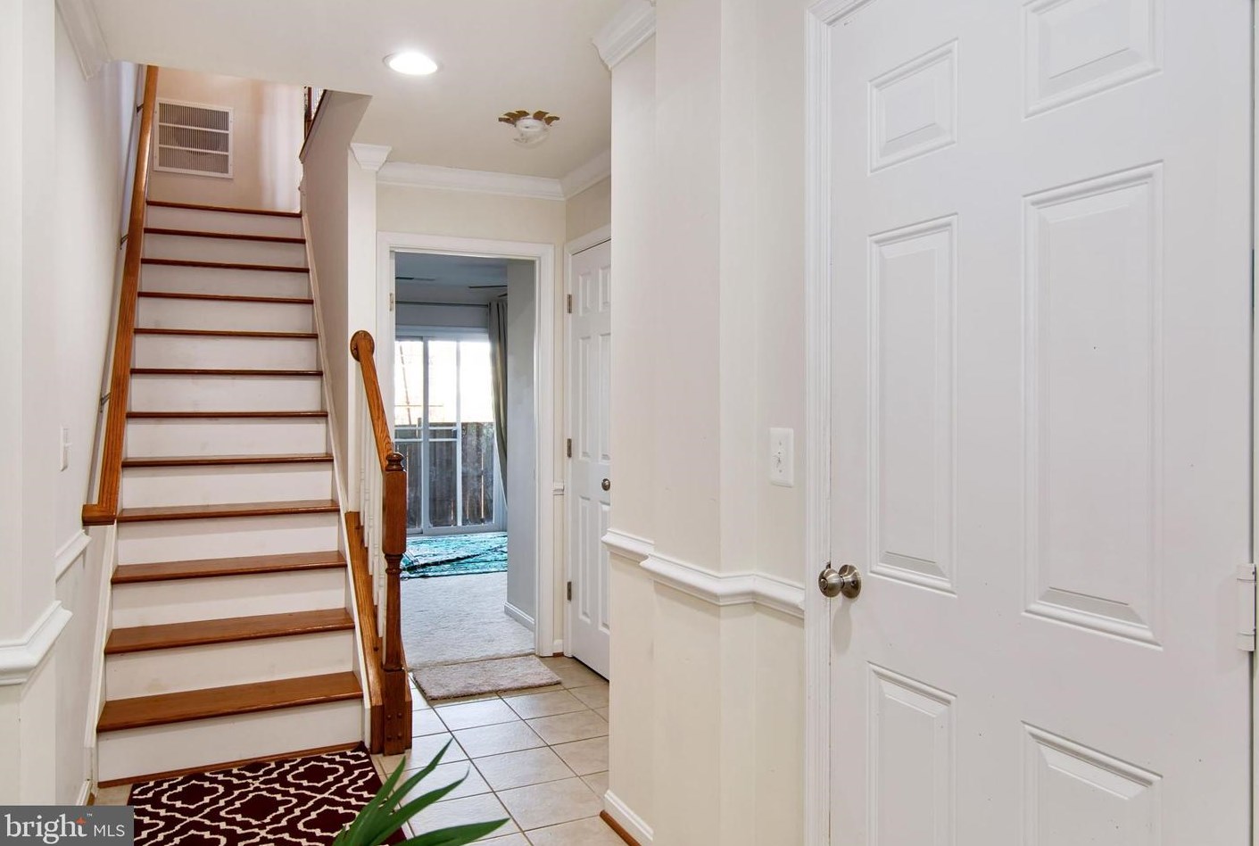15739 John Diskin Cir, Woodbridge VA  22191-6551 exterior
