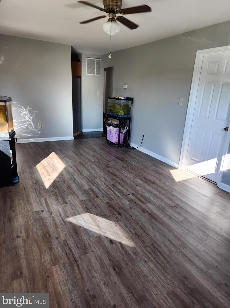 7505 Albemarle Dr, Manassas VA  20111-4117 exterior
