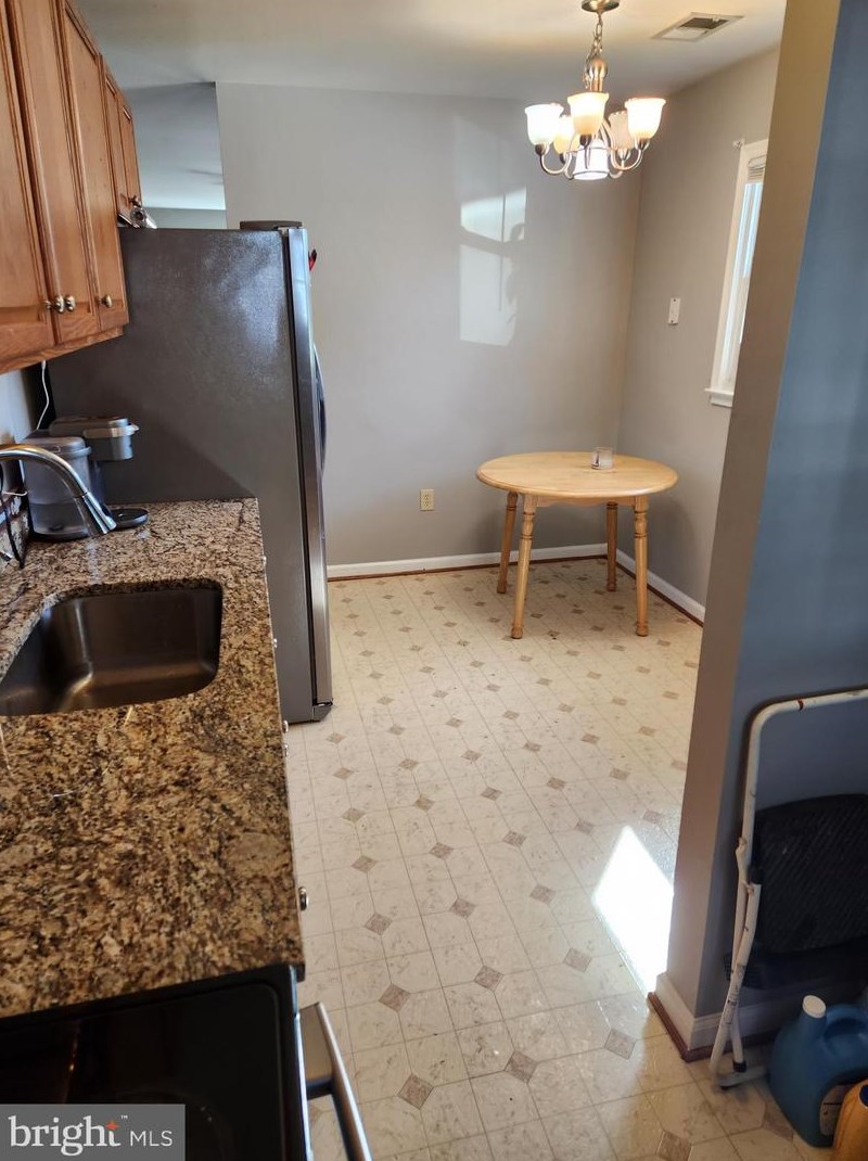 7505 Albemarle Dr, Manassas VA  20111-4117 exterior