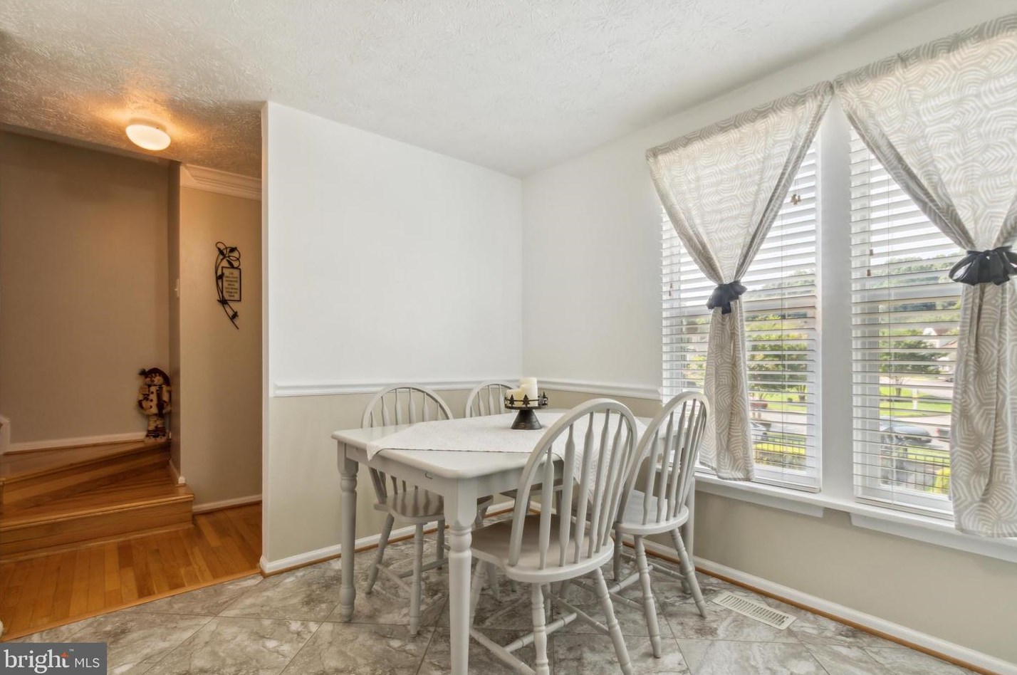 15057 Mill Spring Dr, Dumfries VA  22025-1078 exterior