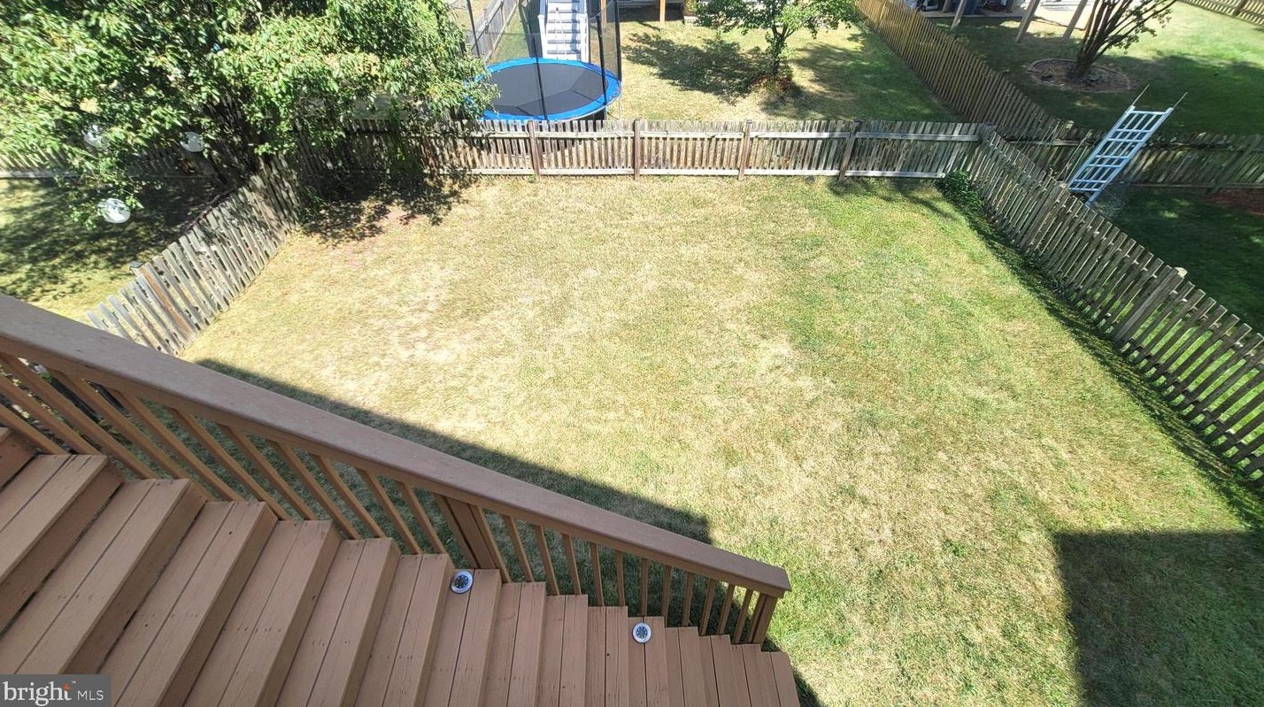 8909 Hanson Grv Ct, Manassas VA 20109-4810 exterior