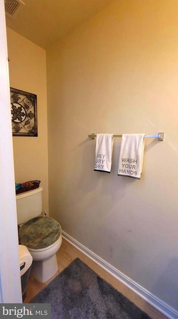 8909 Hanson Grv Ct, Manassas VA 20109-4810 exterior