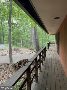 6875 Twin Beech Ct, Manassas VA  20111-4381 exterior