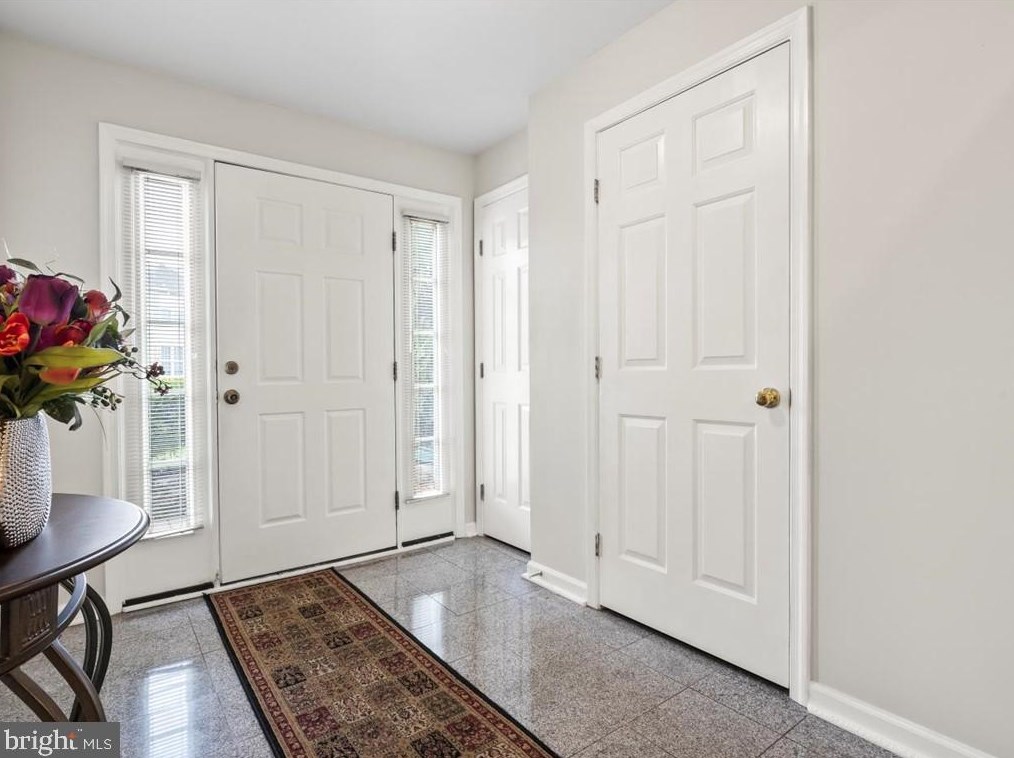 11740 Batley Pl, Woodbridge VA  22192-8403 exterior
