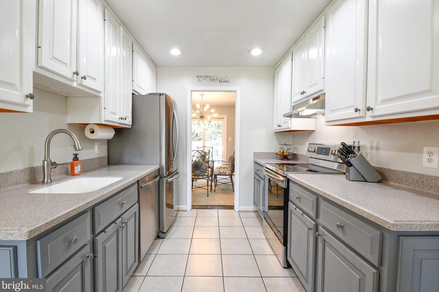 9906 Greenview Ln, Manassas VA  20109-3229 exterior