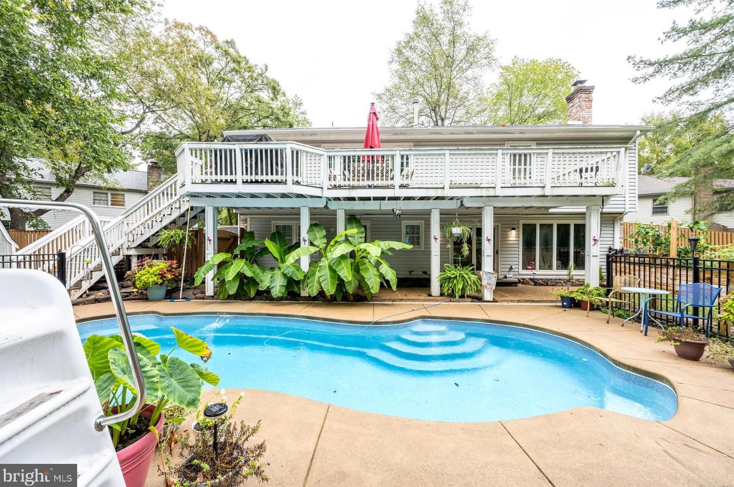 9906 Greenview Ln, Manassas VA  20109-3229 exterior