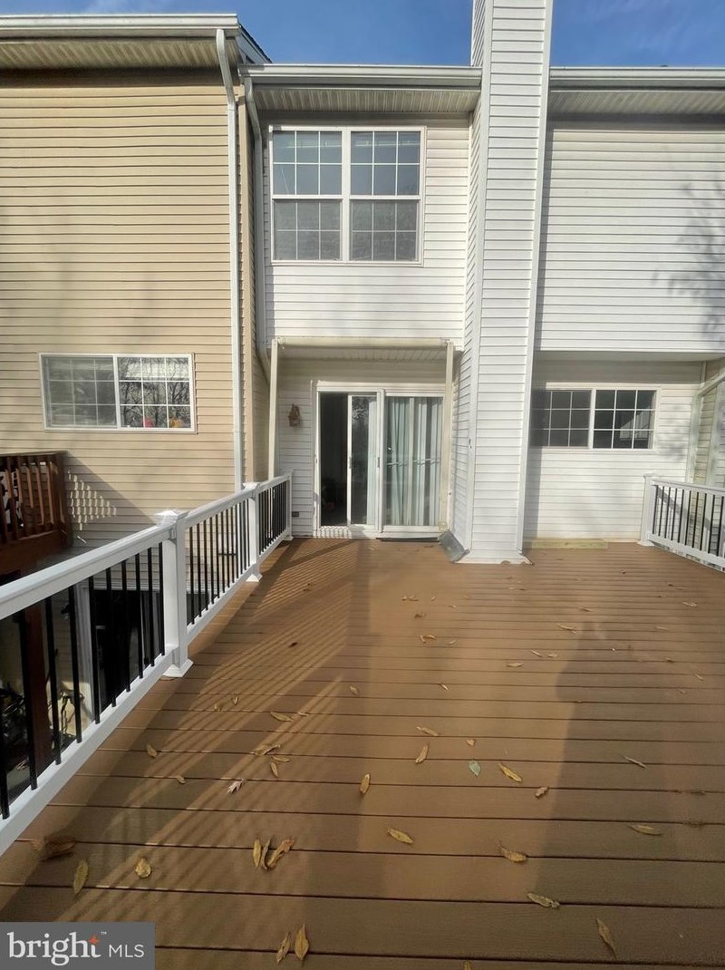 16933 Toms River Loop, Dumfries VA  22026-2178 exterior