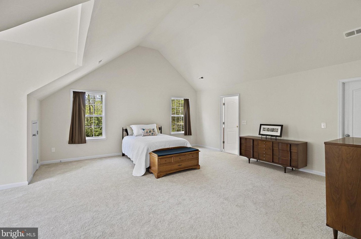 14241 Van Doren Rd, Manassas VA 20112-3855 exterior