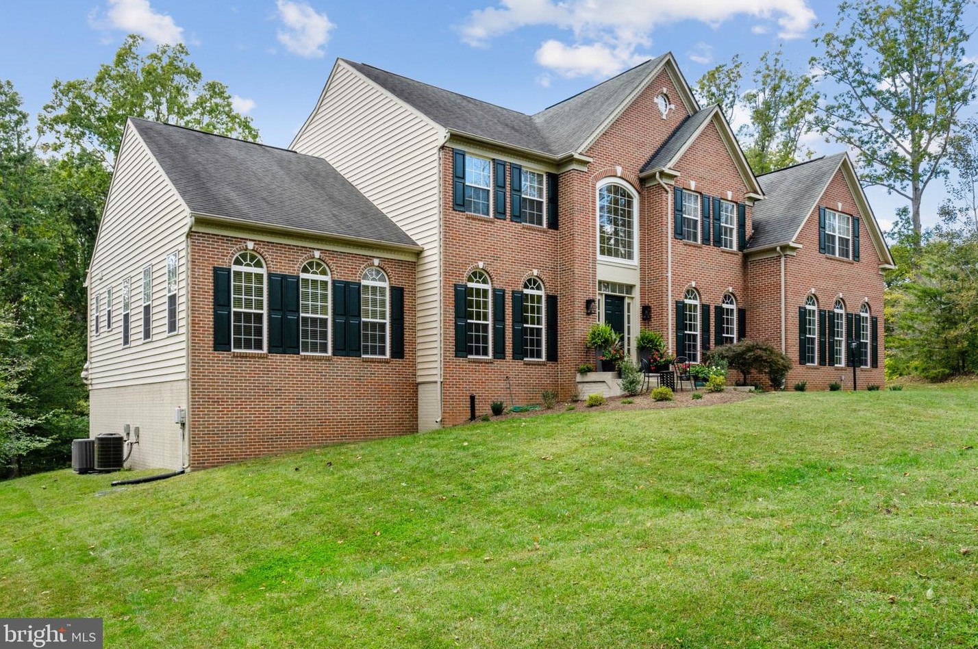 11616 Lakeway Dr, Manassas VA  20112-4541 exterior
