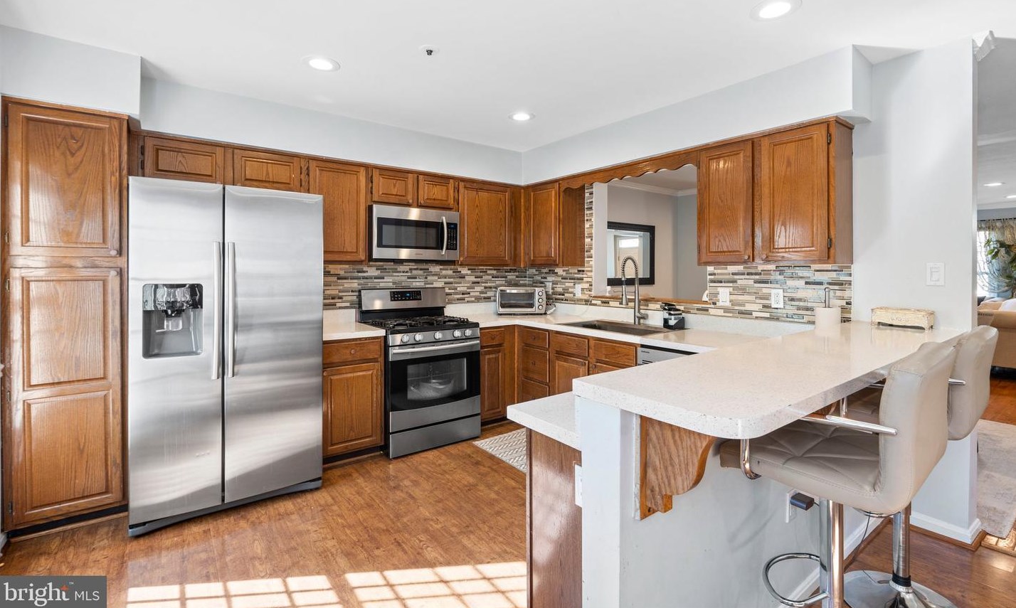 7883 Blue Gray Cir, Manassas VA  20109-2825 exterior