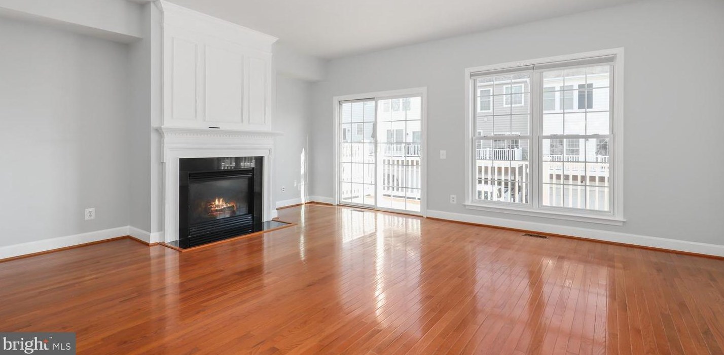 14757 Potomac Branch Dr, Woodbridge, VA 22191