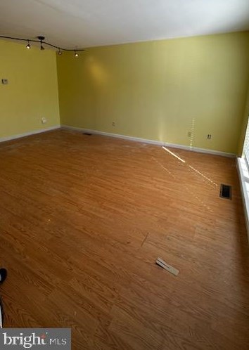 16932 Toms River Loop, Dumfries VA  22026-2178 exterior