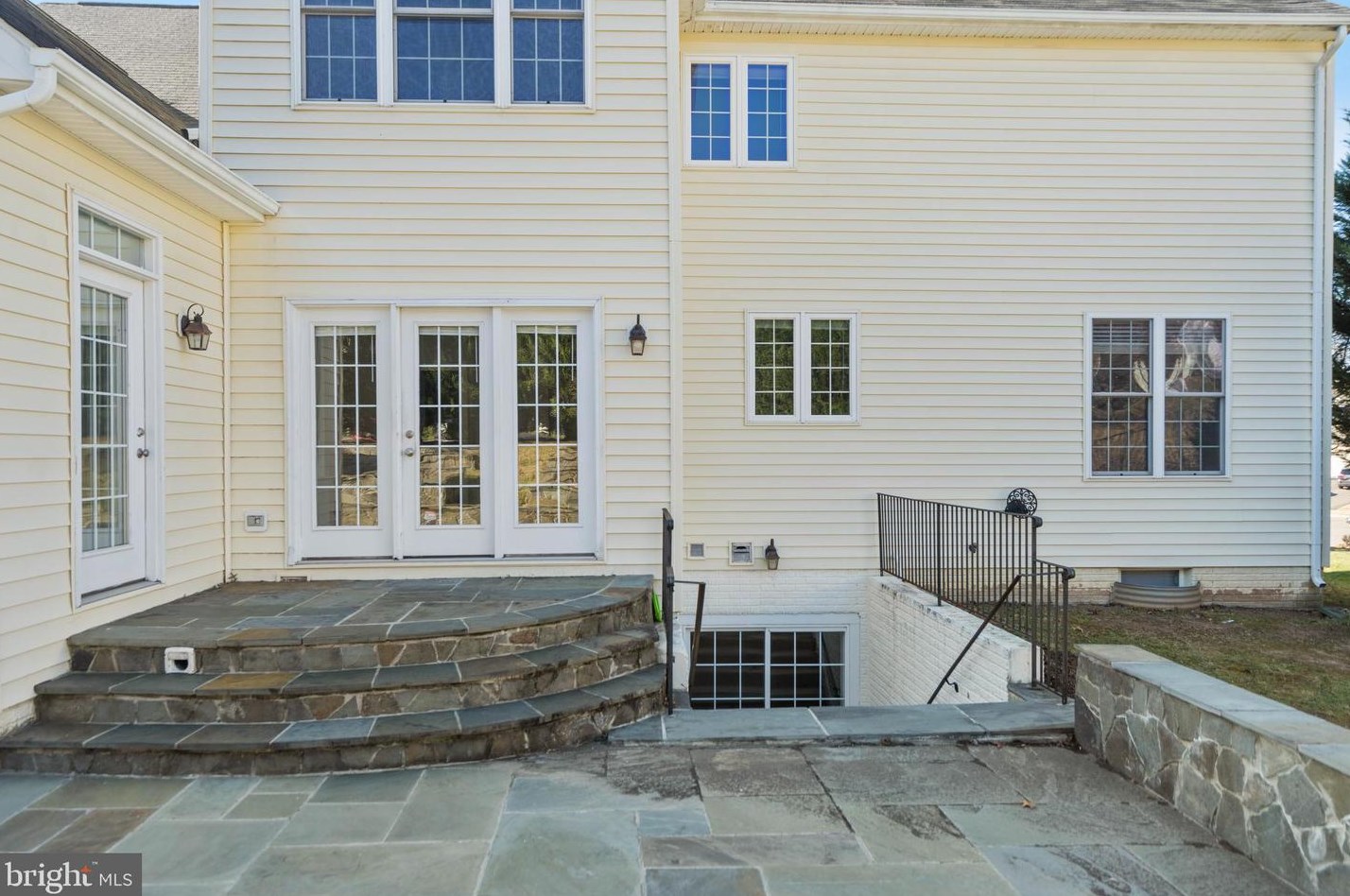 5996 Twin Branch Ct, Haymarket VA  20169-3323 exterior