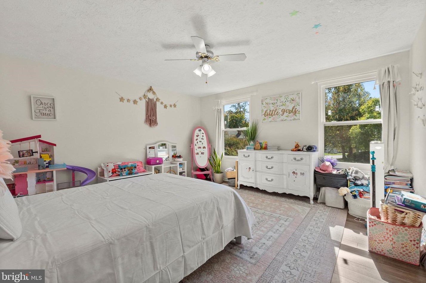 4562 Rincon Pl, Dumfries VA  22025-1044 exterior