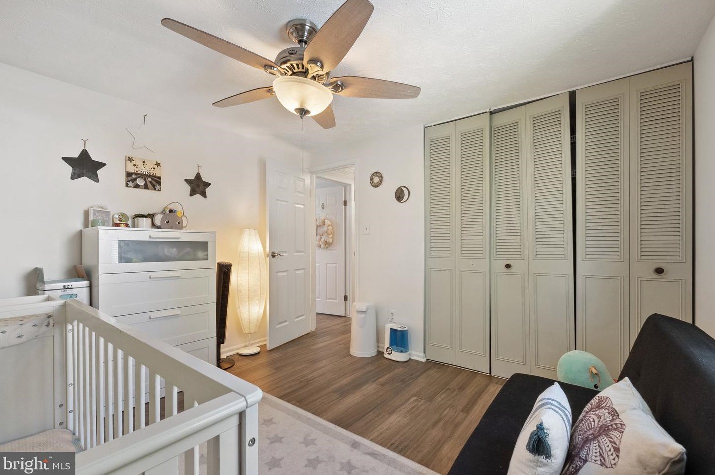 4562 Rincon Pl, Dumfries VA  22025-1044 exterior