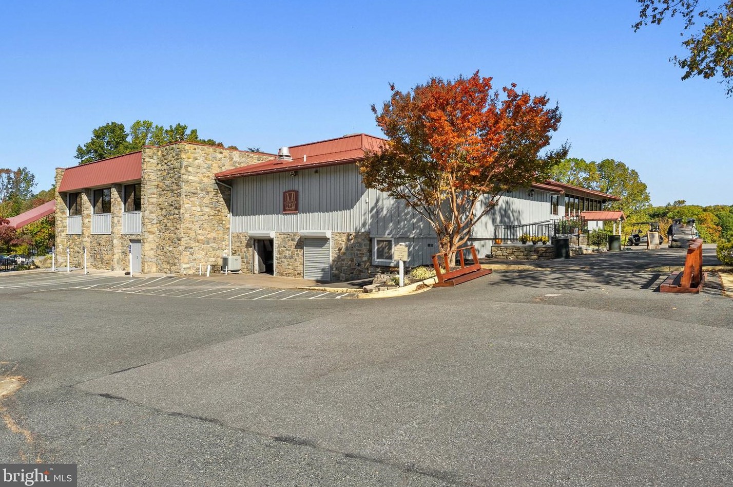 4562 Rincon Pl, Dumfries VA  22025-1044 exterior