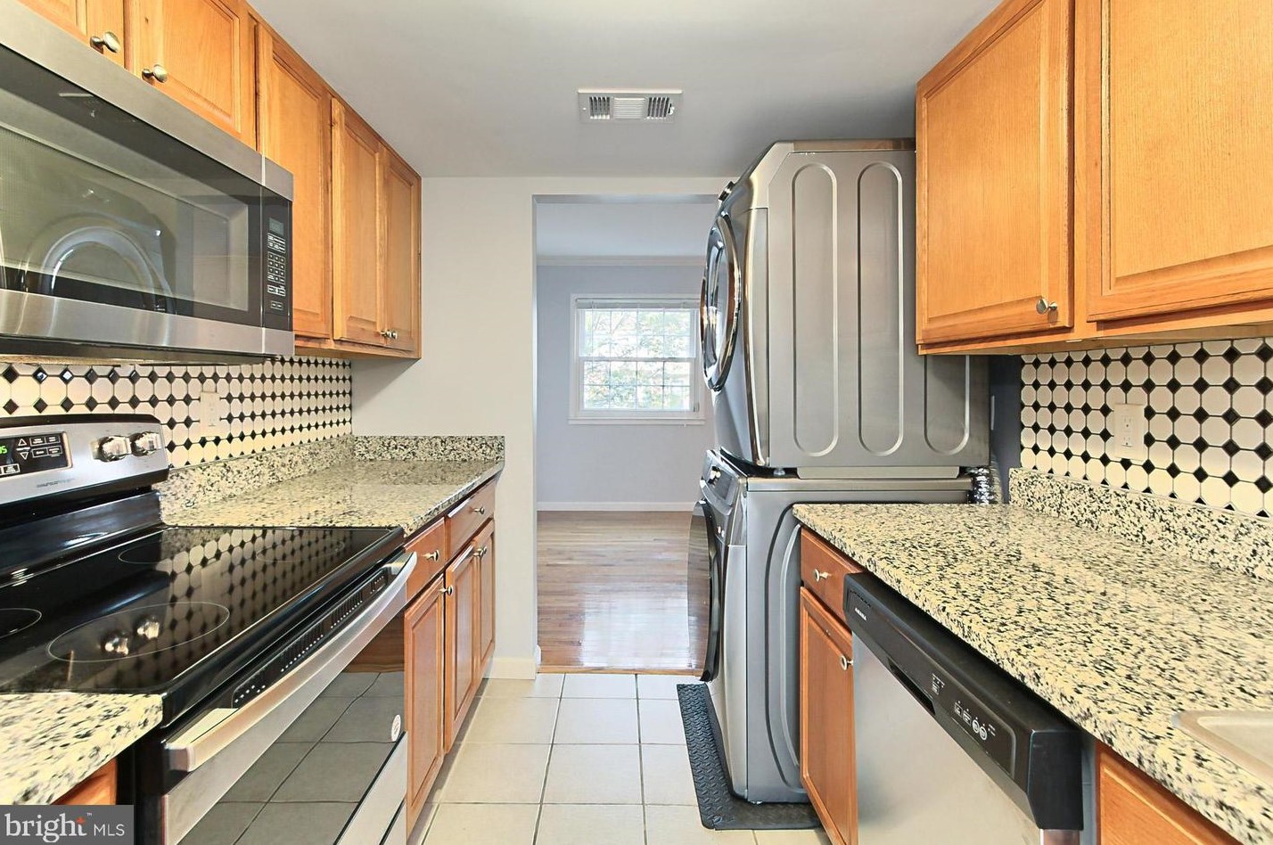 2419 Kilpatrick Pl, Dumfries VA  22026-2539 exterior