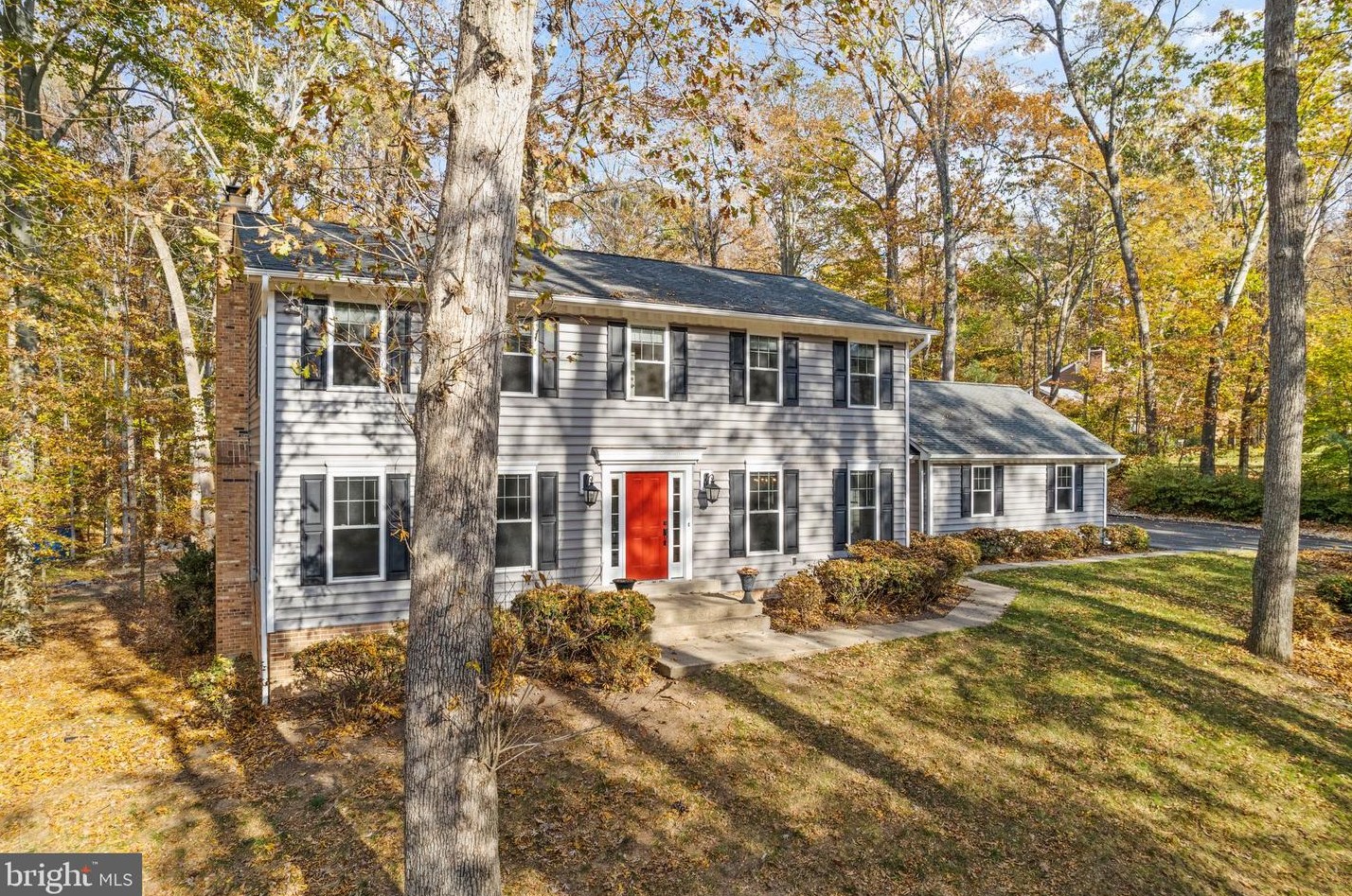 8084 Counselor Rd, Manassas VA  20112-4752 exterior