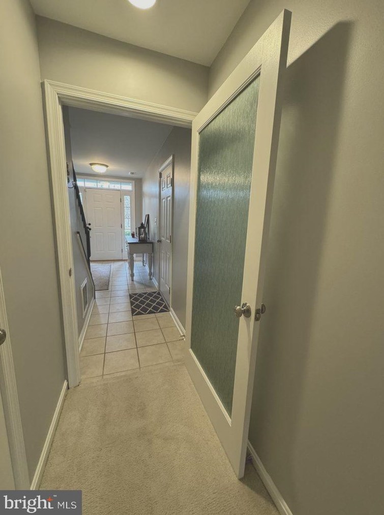 9283 Alvyn Lake Cir, Bristow VA  20136-6149 exterior