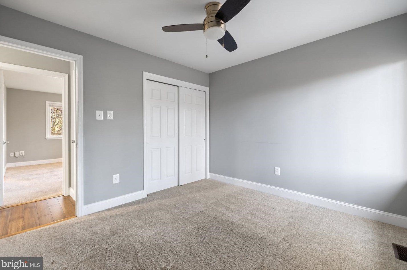 8110 King Arthurs Ct, Manassas VA  20112-3522 exterior
