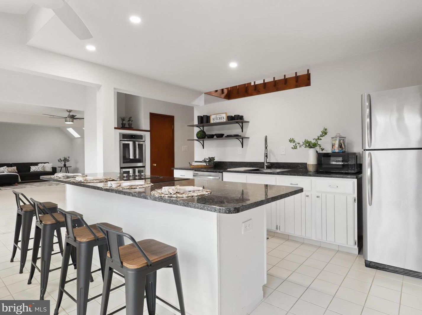 6111 Turkey Run Ct, Manassas VA  20112-3026 exterior