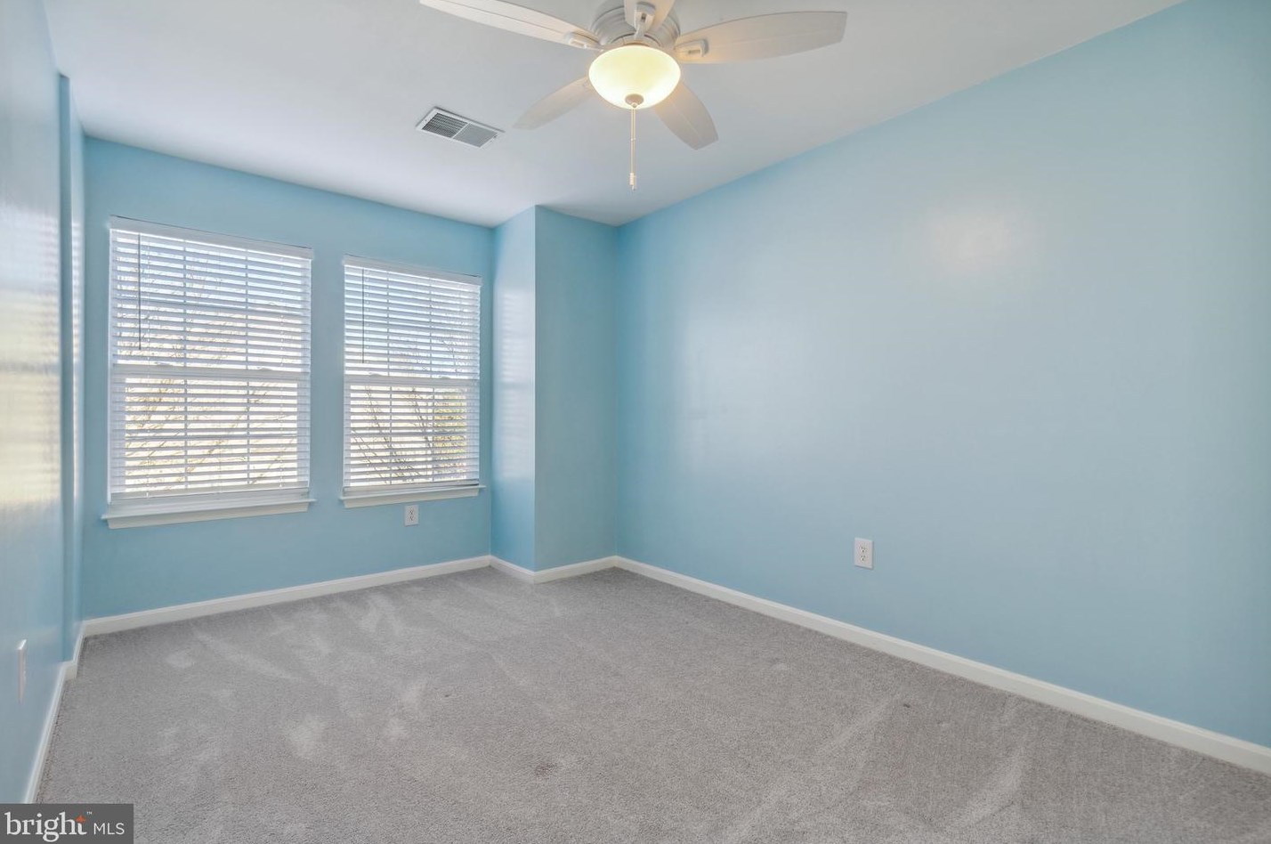 11083 Doubleday Ln, Manassas VA  20109-8273 exterior