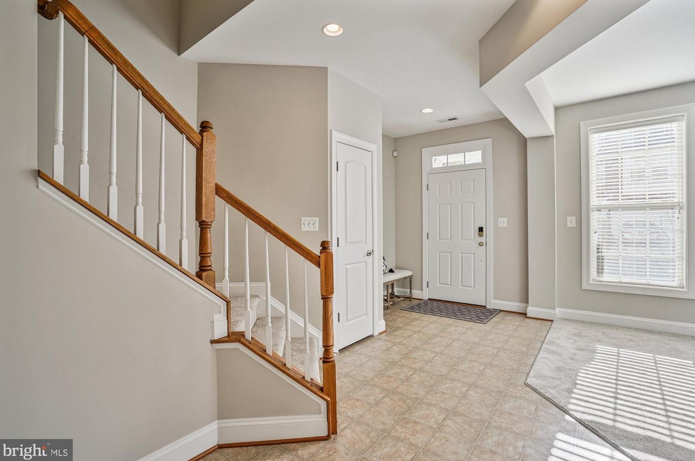 16002 Greymill Manor Dr, Haymarket VA  20169-4960 exterior