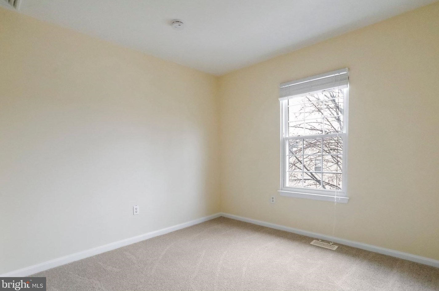 6683 Comanche Ct, Haymarket VA  20169-2937 exterior