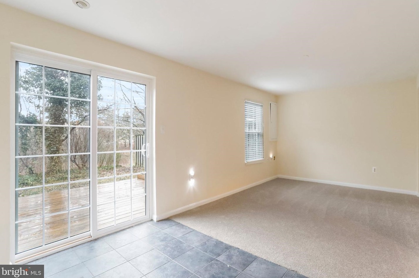 6683 Comanche Ct, Haymarket VA  20169-2937 exterior