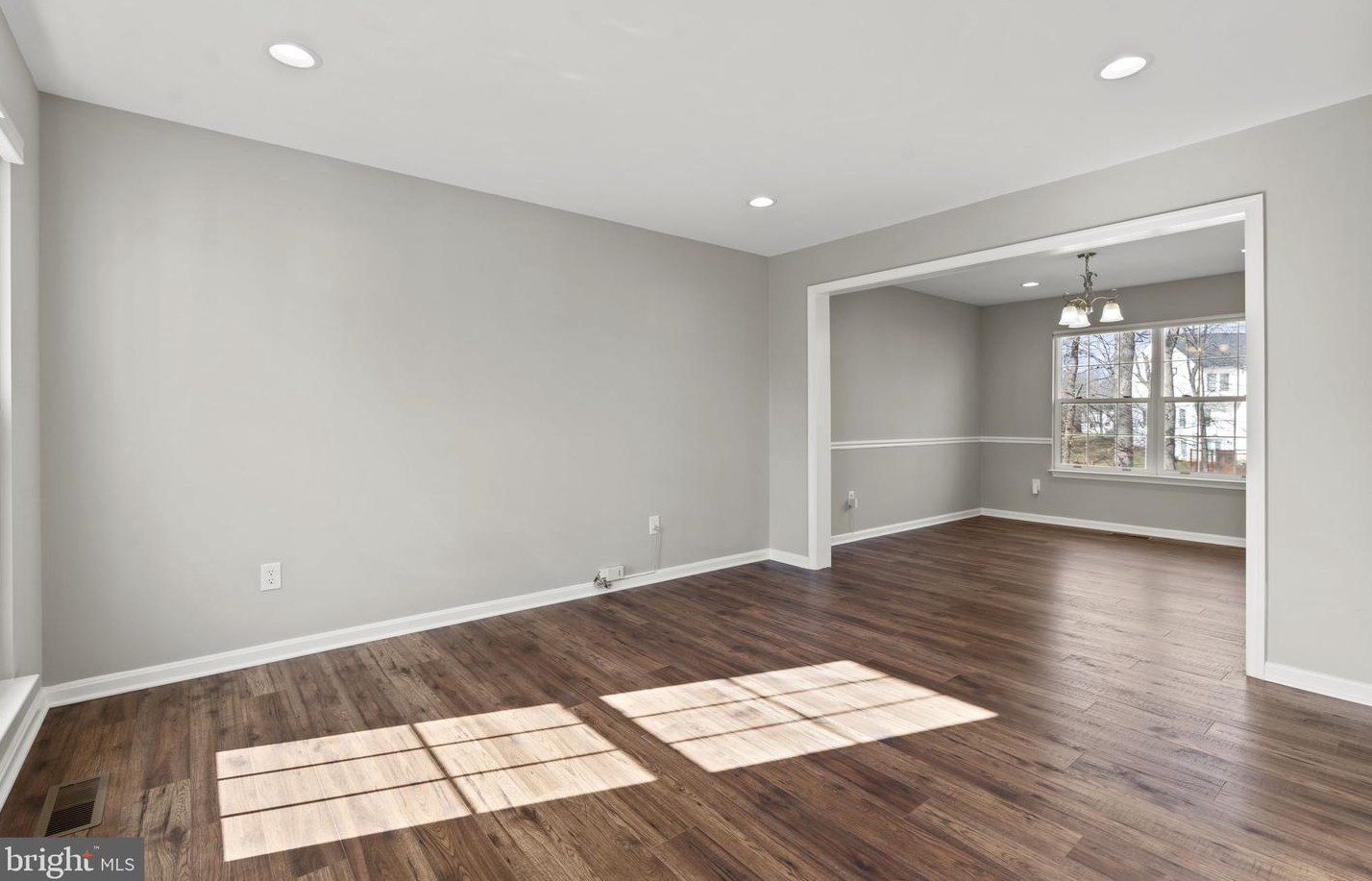 10549 Winged Elm Cir, Manassas VA  20110-2715 exterior
