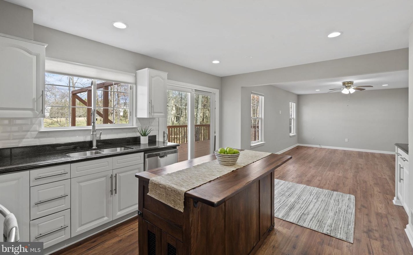 10549 Winged Elm Cir, Manassas VA  20110-2715 exterior