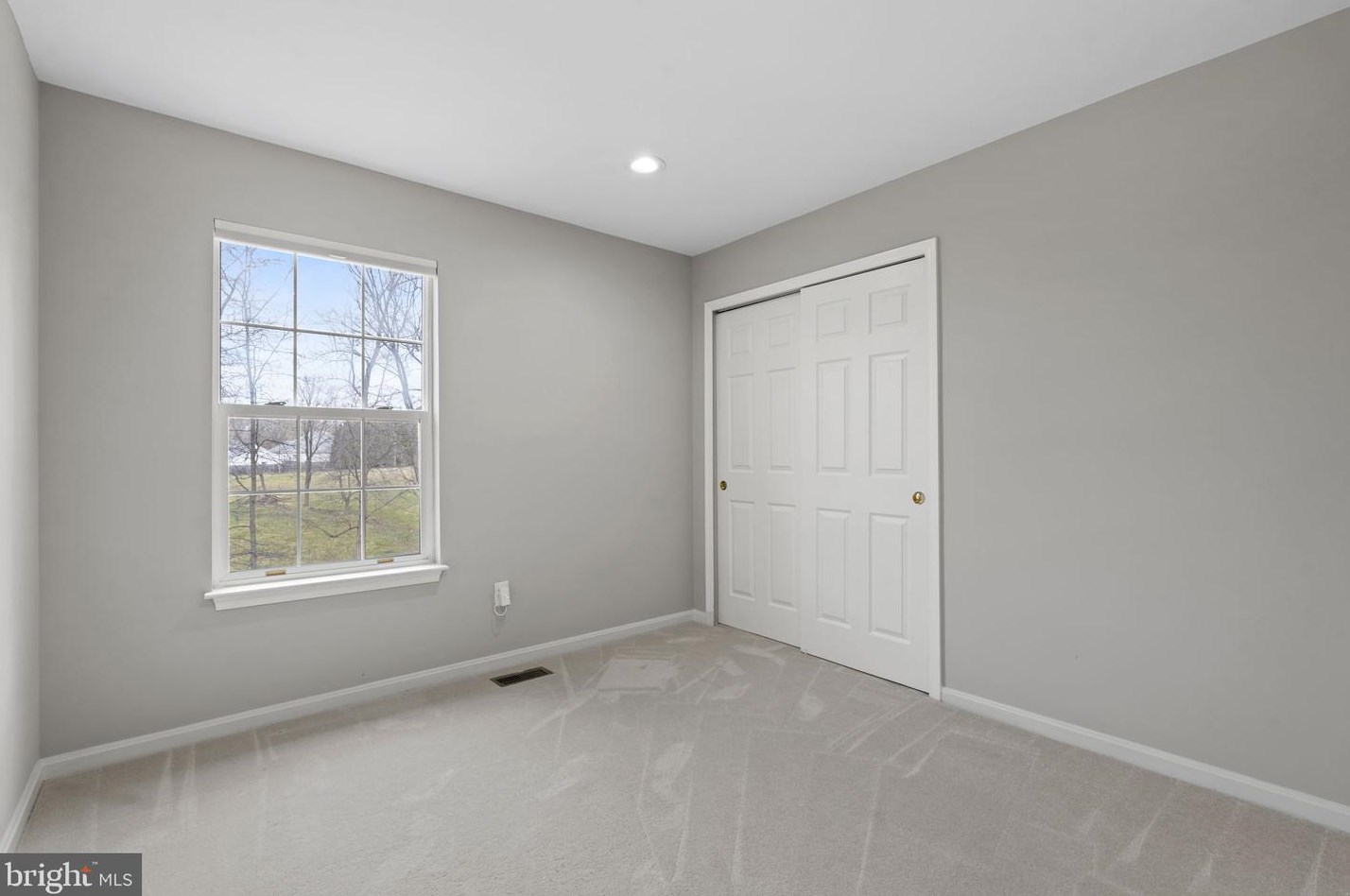 10549 Winged Elm Cir, Manassas VA  20110-2715 exterior