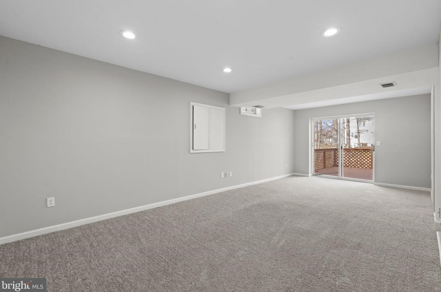 10549 Winged Elm Cir, Manassas VA  20110-2715 exterior