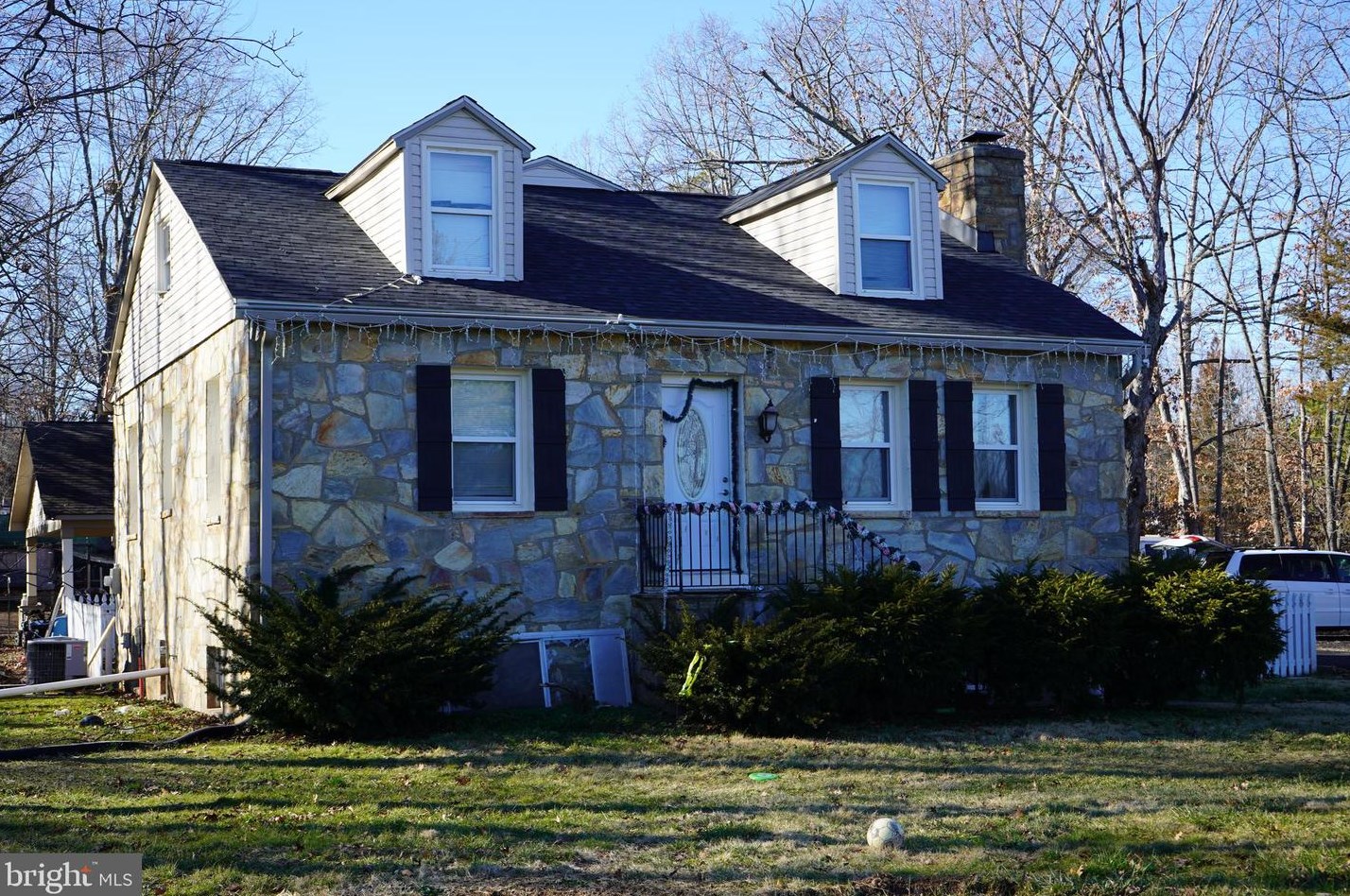 2406 James Madison Hwy, Haymarket VA  20169-1408 exterior
