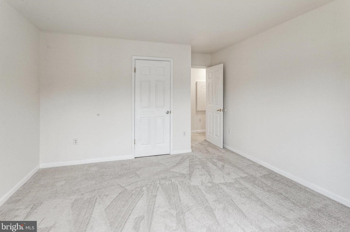 13931 Ruler Ct, Woodbridge VA  22193-3733 exterior