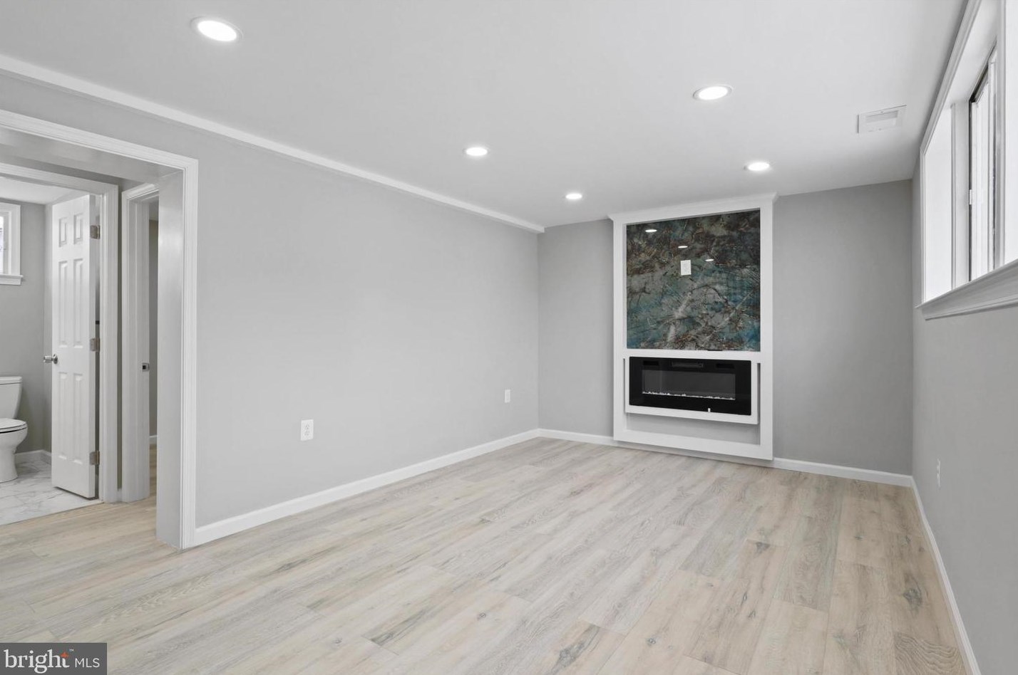 14792 Arkansas St, Woodbridge VA  22191-3541 exterior
