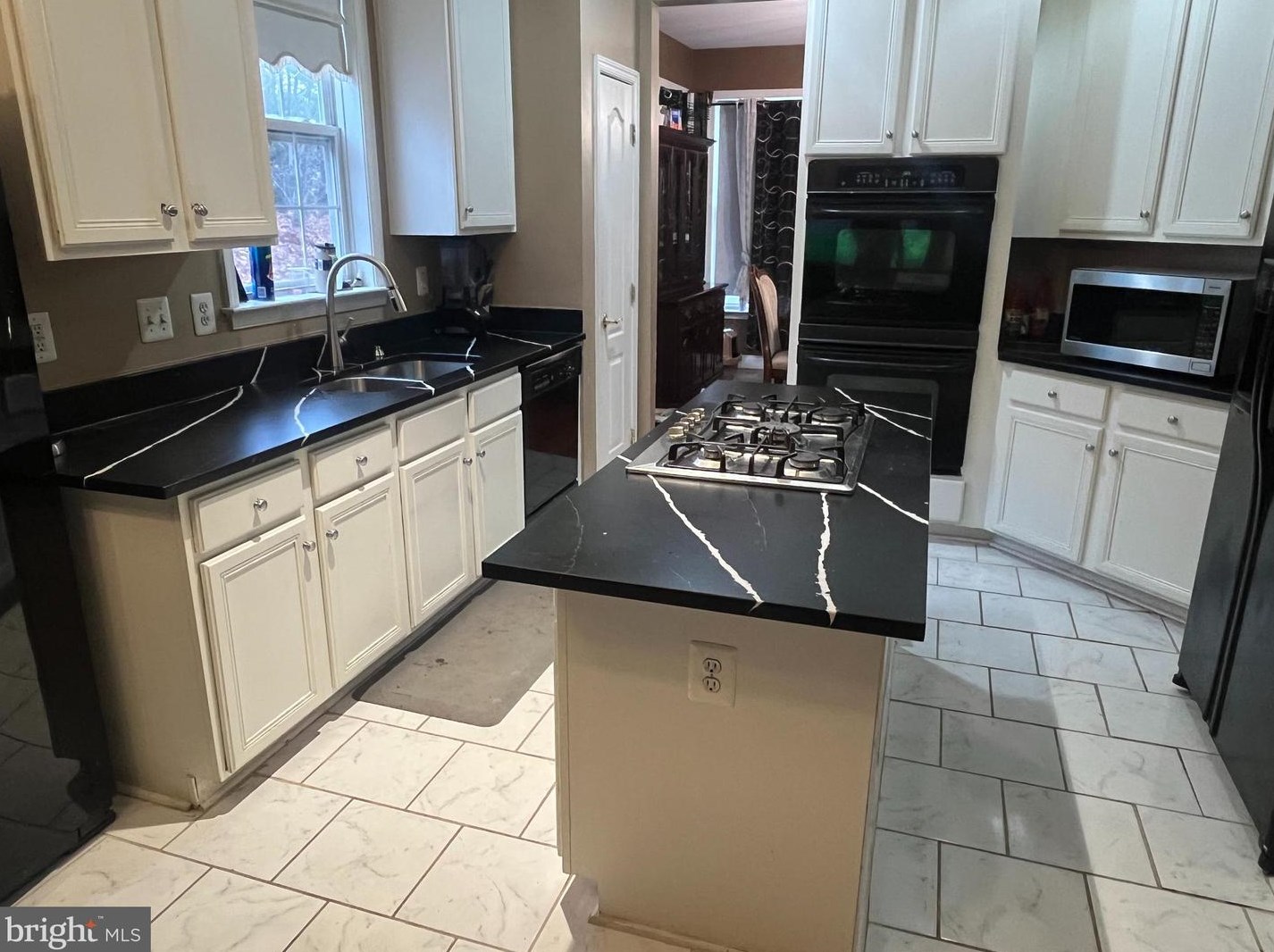 16500 Telescope Ln, Dumfries VA  22026-2194 exterior