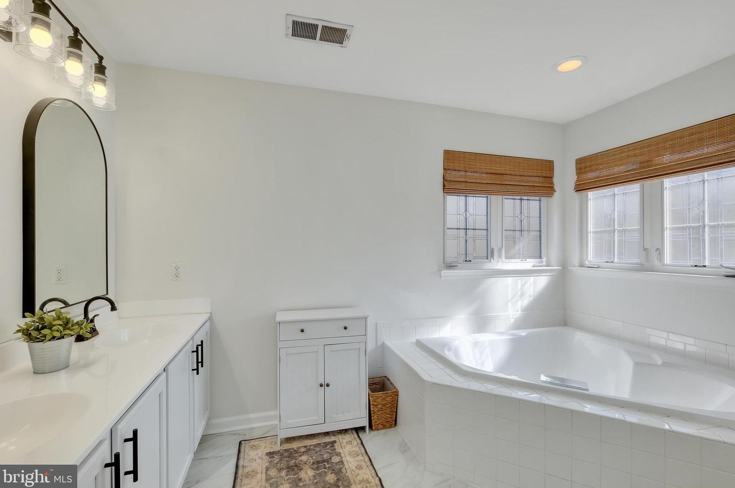 13262 Amblewood Dr, Manassas VA  20112-7816 exterior