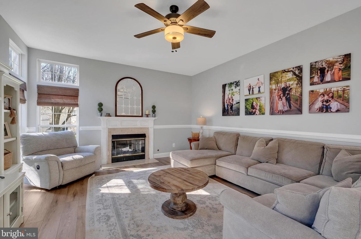 13262 Amblewood Dr, Manassas VA  20112-7816 exterior
