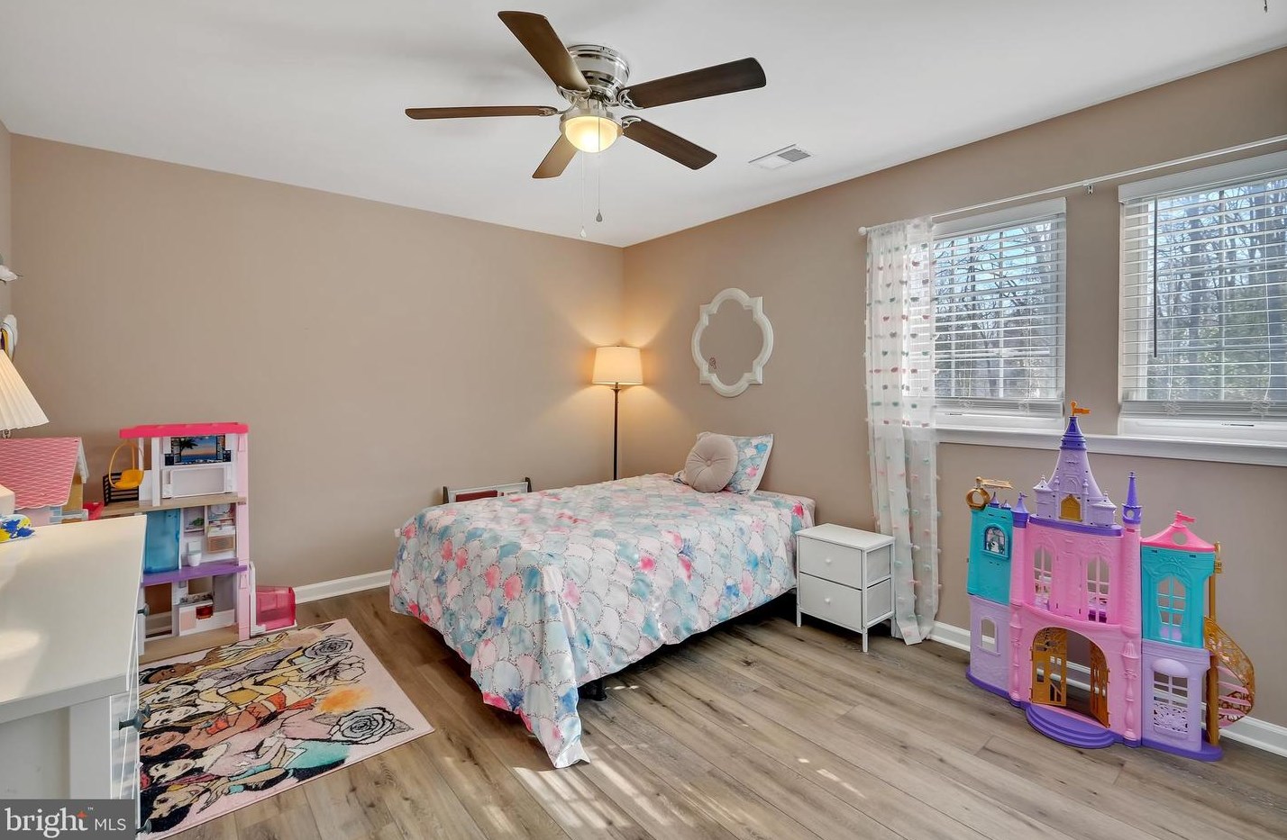 13262 Amblewood Dr, Manassas VA  20112-7816 exterior