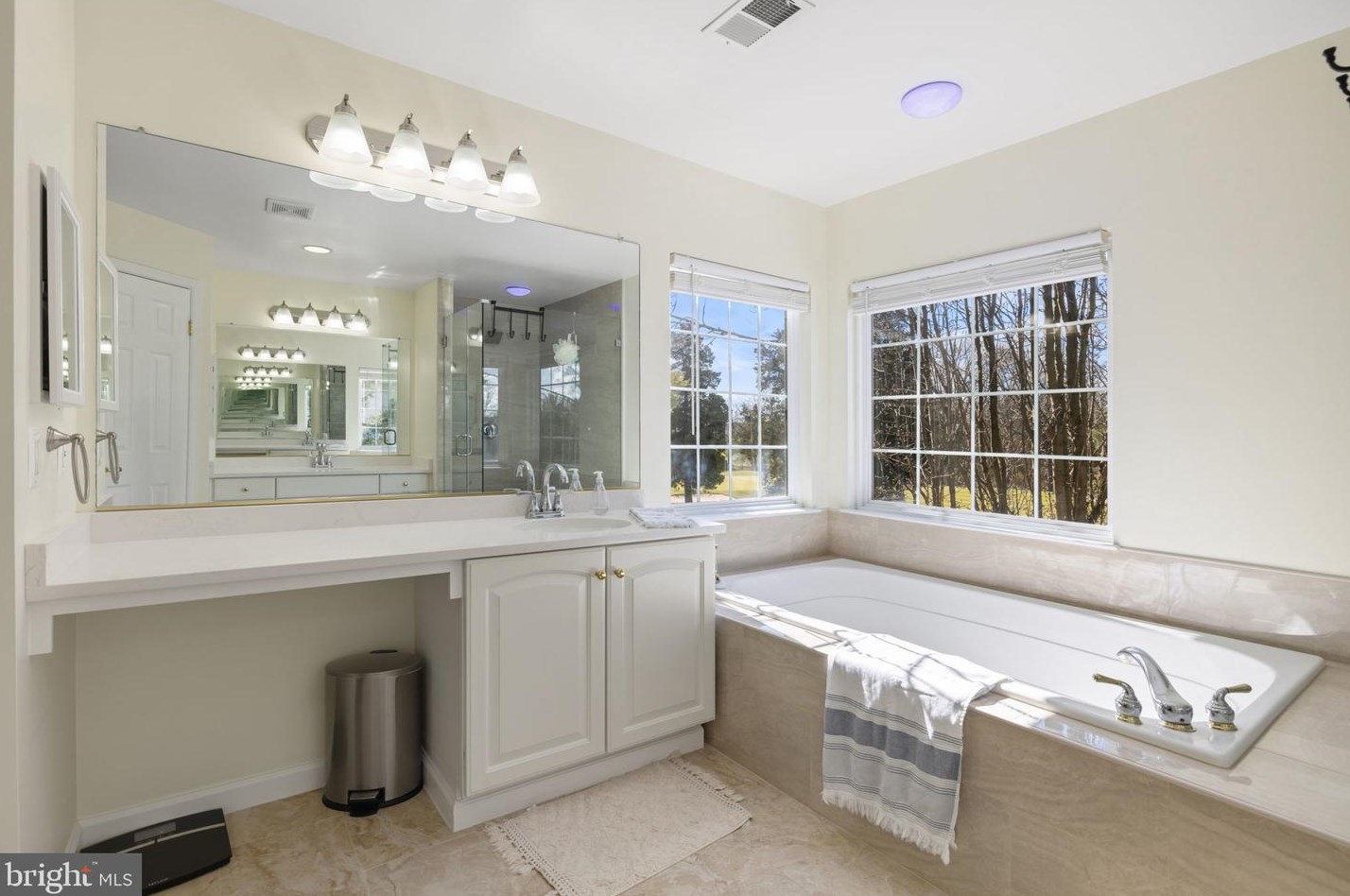 5800 Serengeti Ct, Haymarket VA  20169-3200 exterior