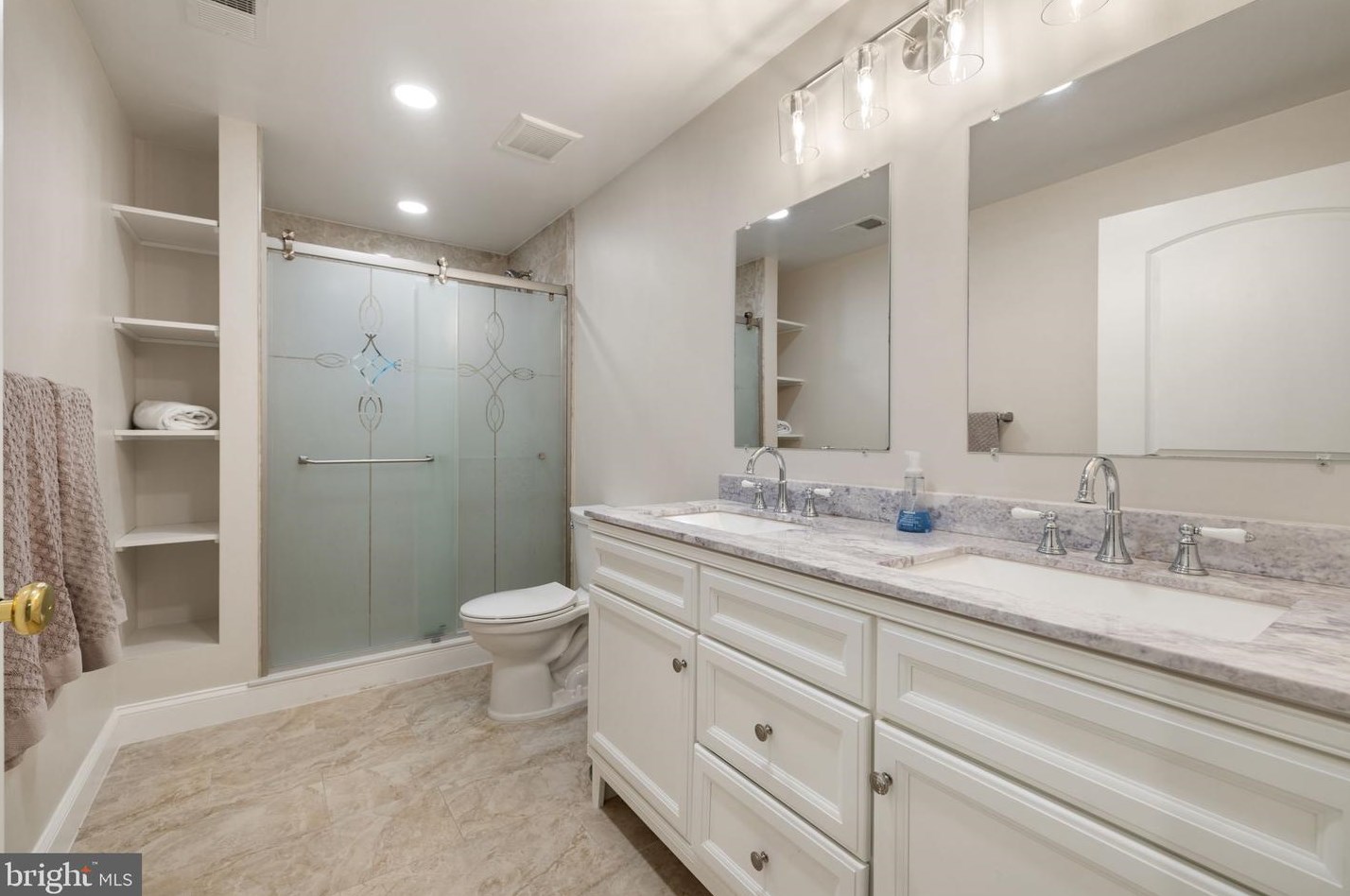 5800 Serengeti Ct, Haymarket VA  20169-3200 exterior