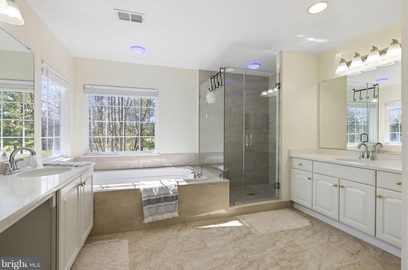 5800 Serengeti Ct, Haymarket VA  20169-3200 exterior